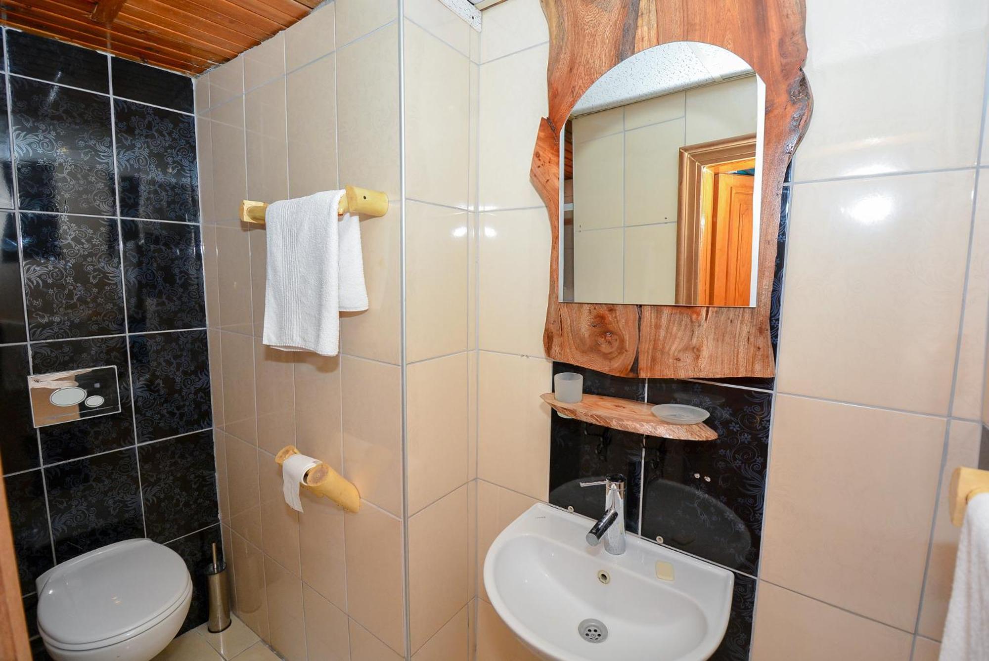 Otel Wood House Antalya Eksteriør bilde